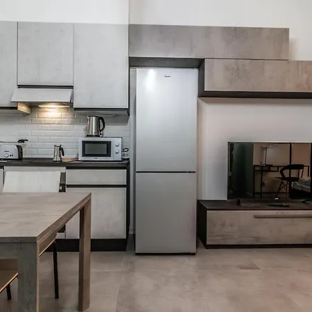 Apartament Housmart Tartini 6 Loft 4 *